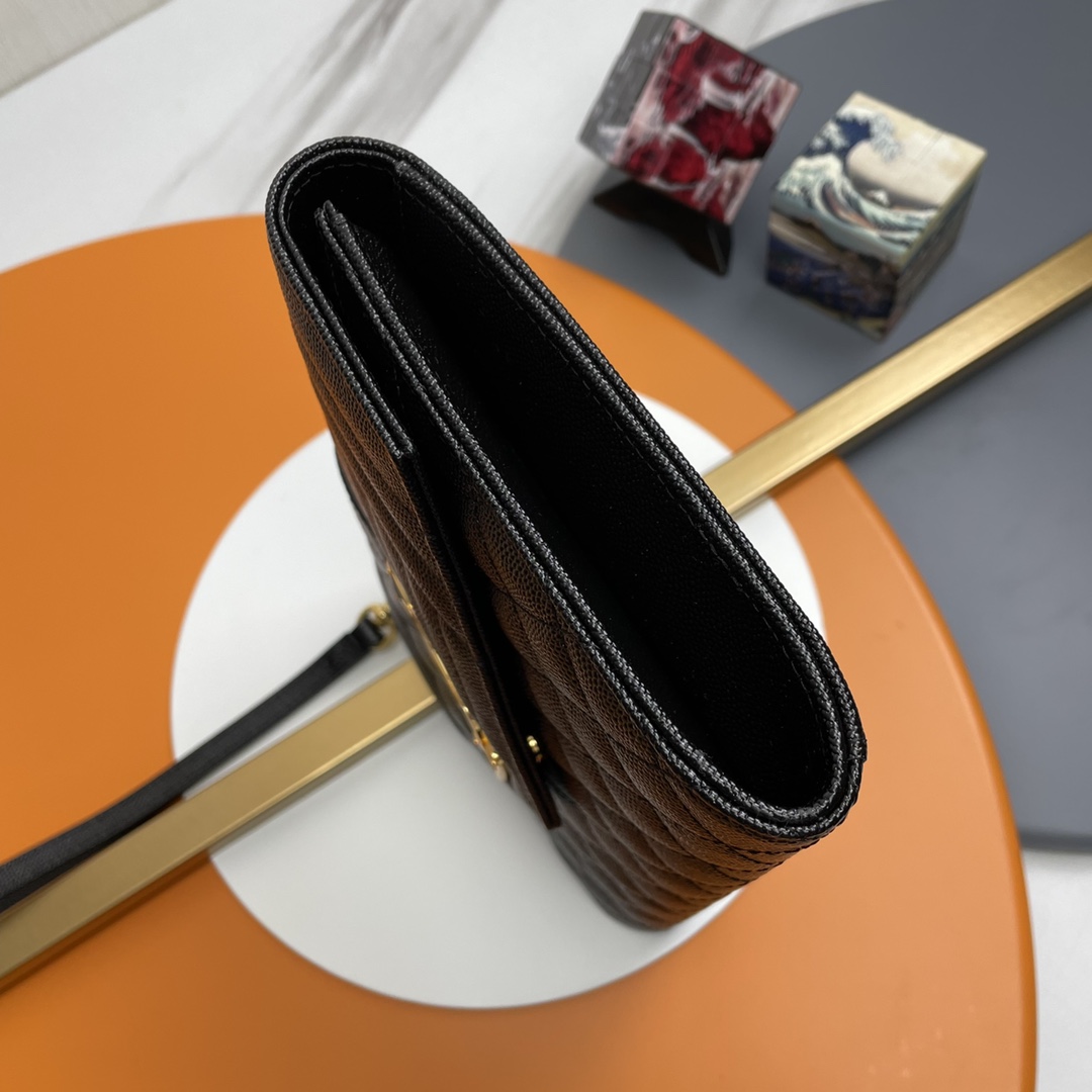 Handbags SAINT LAURENT 617662 size 21x16x3 cm - vstockx