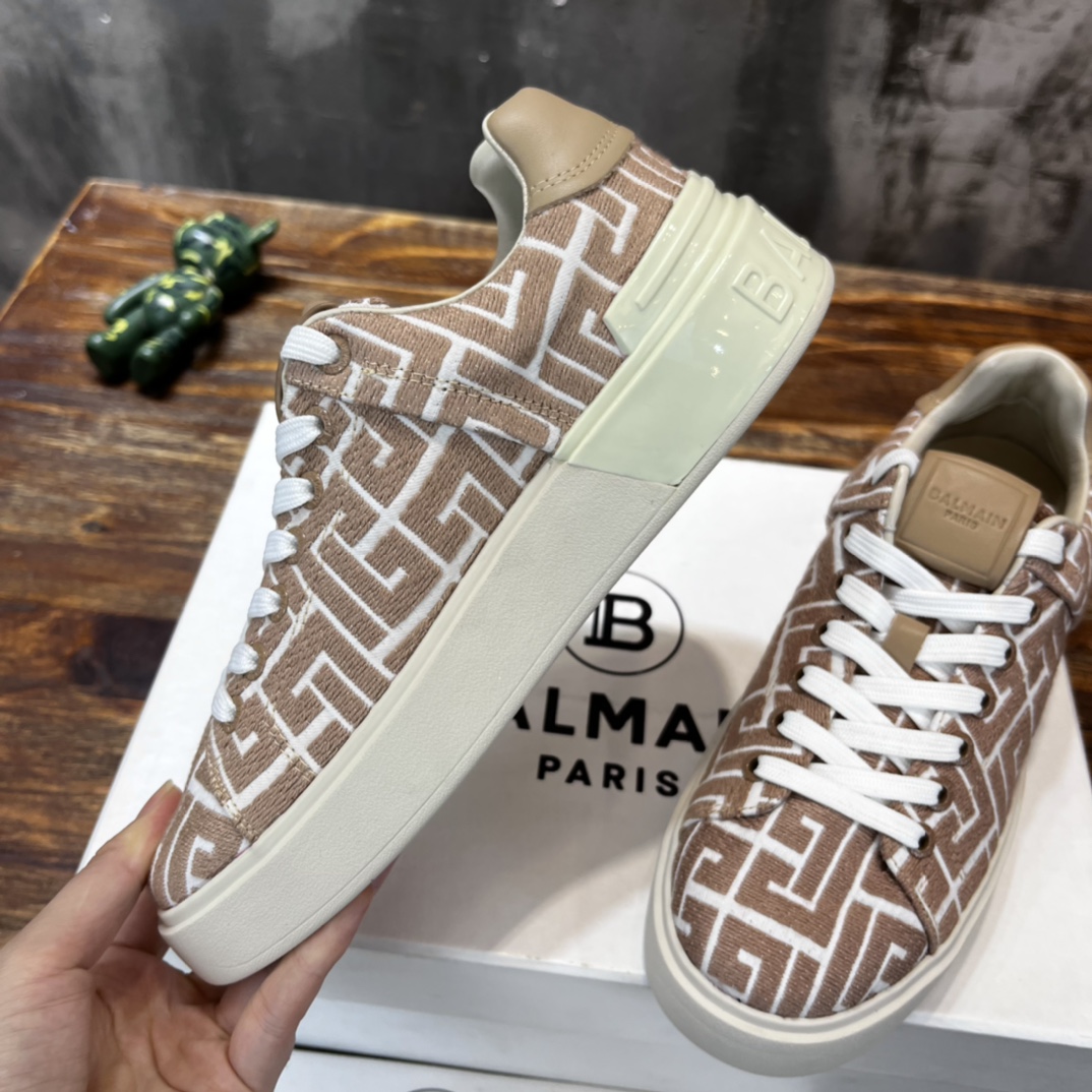 Balmain B-Court sneaker 47 - vstockx
