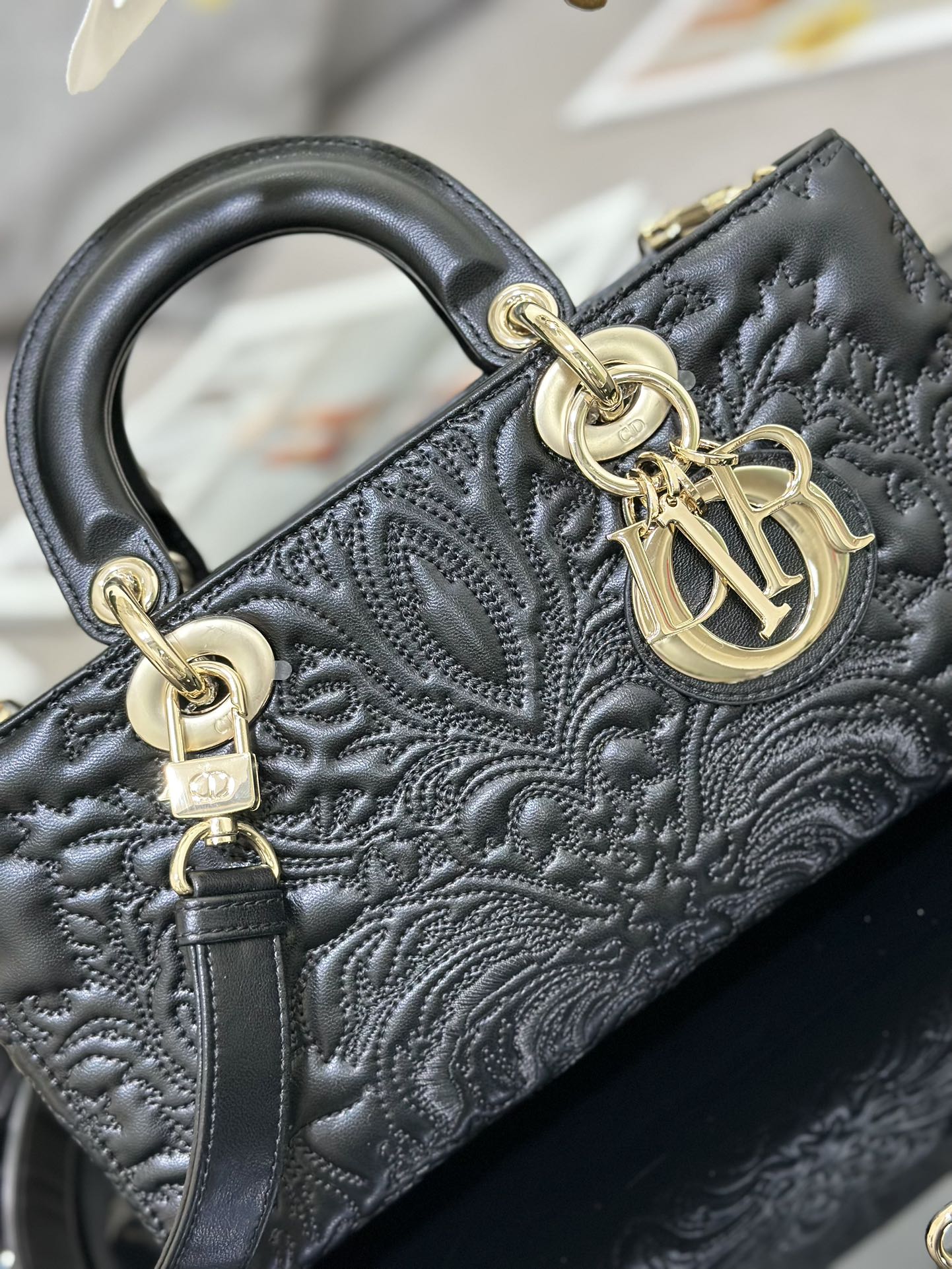 Handbags Lady Dior M0540 size:22*13.5*5 cm - vstockx