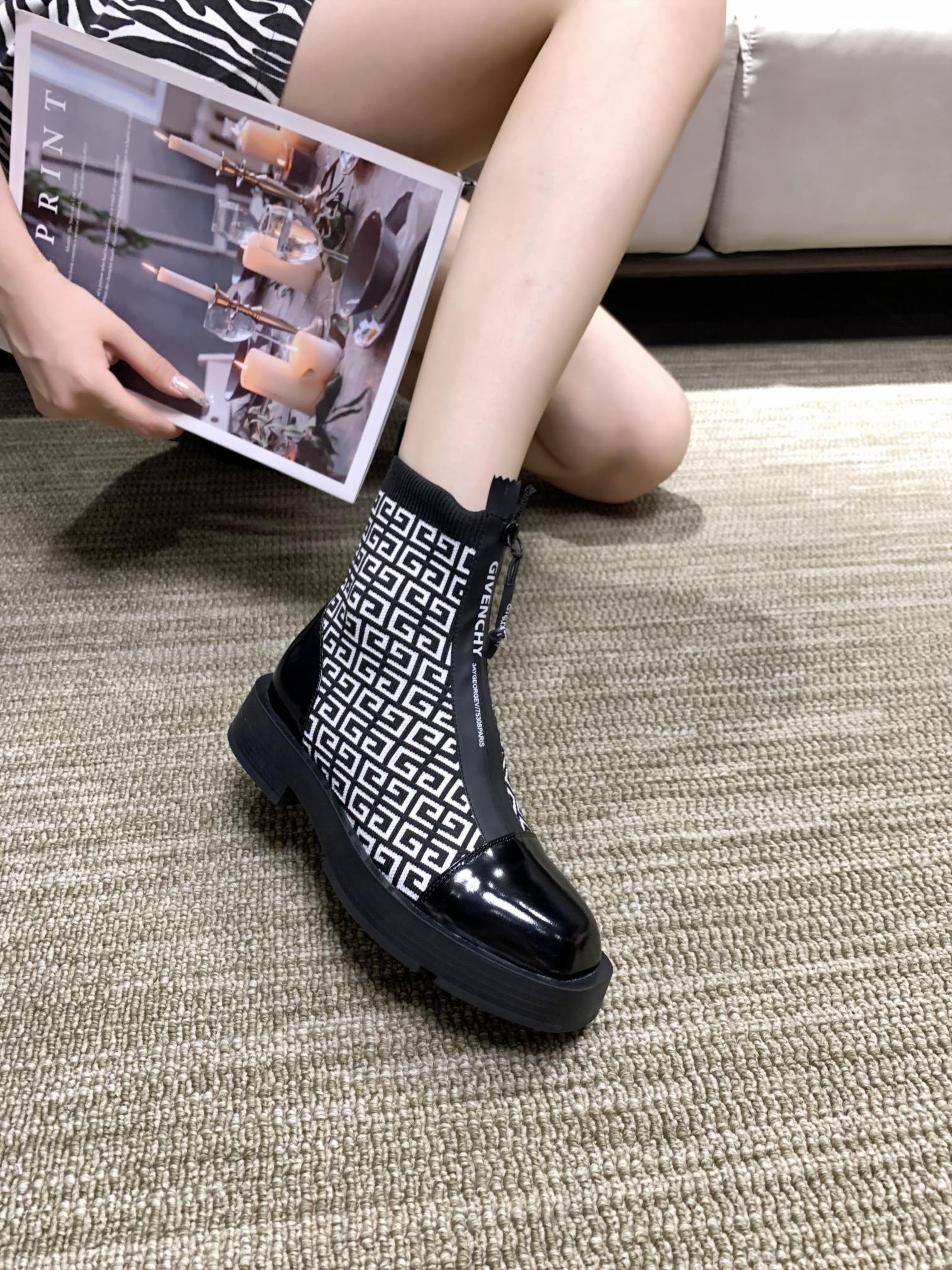 Givenchy Boots 14 - vstockx