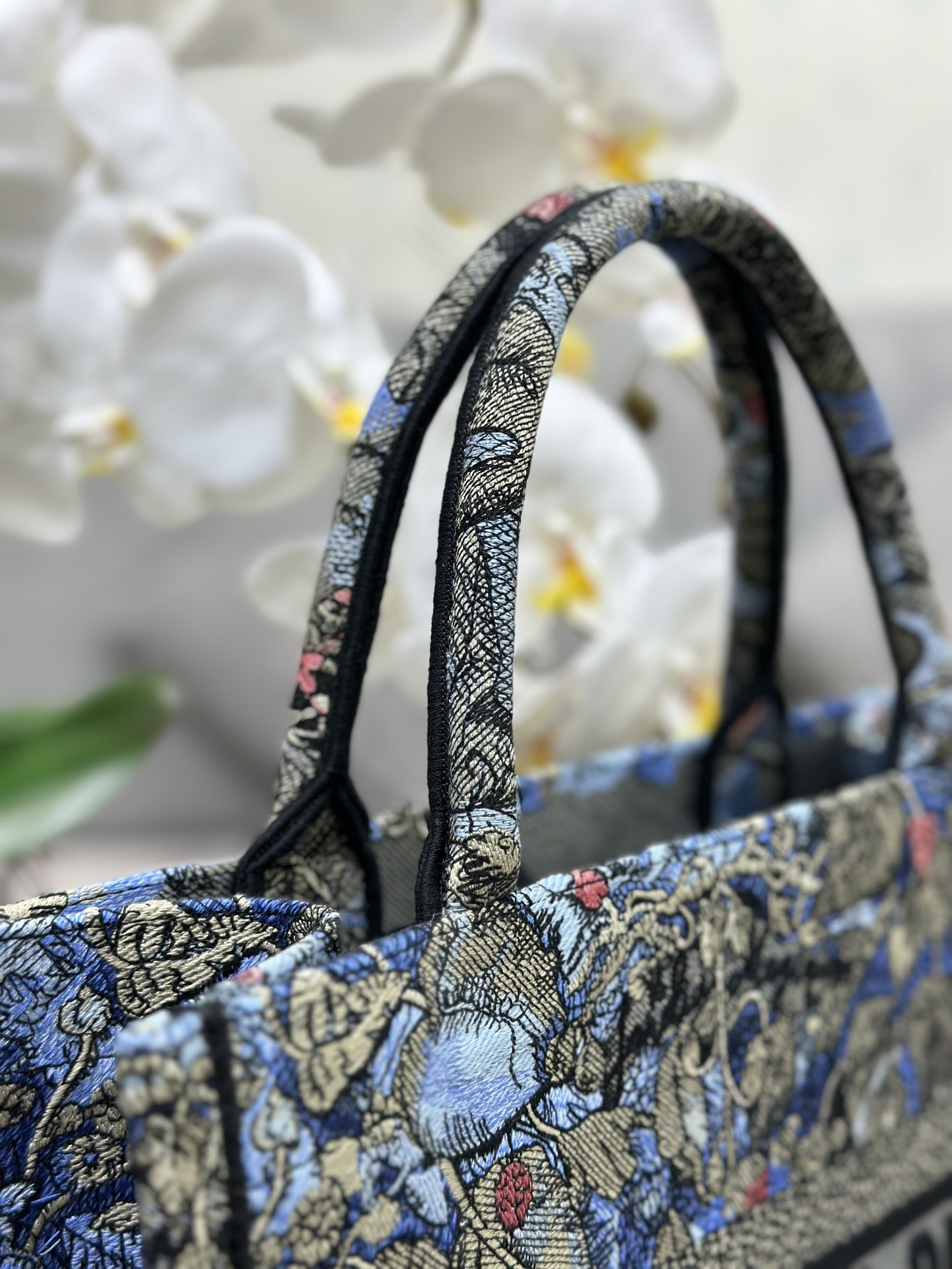 Handbag Dior M1286 size 36 x 27.5 x 16.5 cm - vstockx