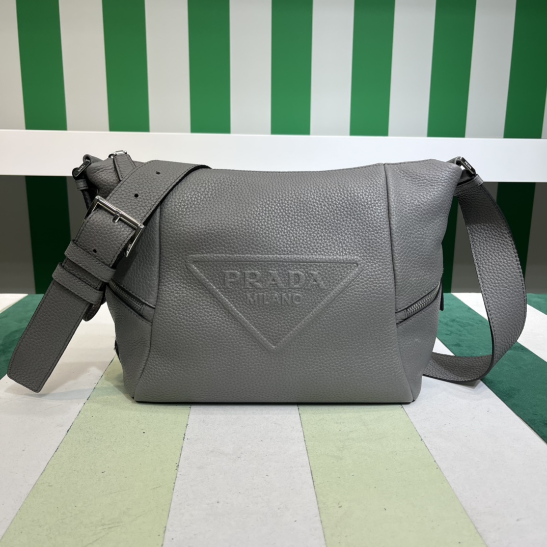 Handbags Prada 2VH165 size:23*11*26 cm - vstockx