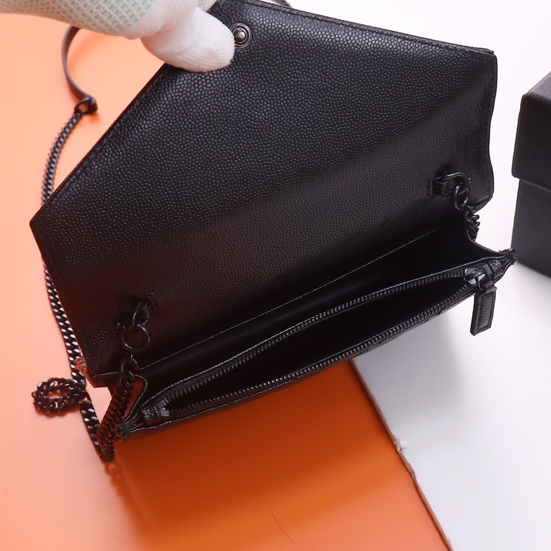 Handbags SAINT LAURENT 393953 size 19x11.5x4 cm - vstockx