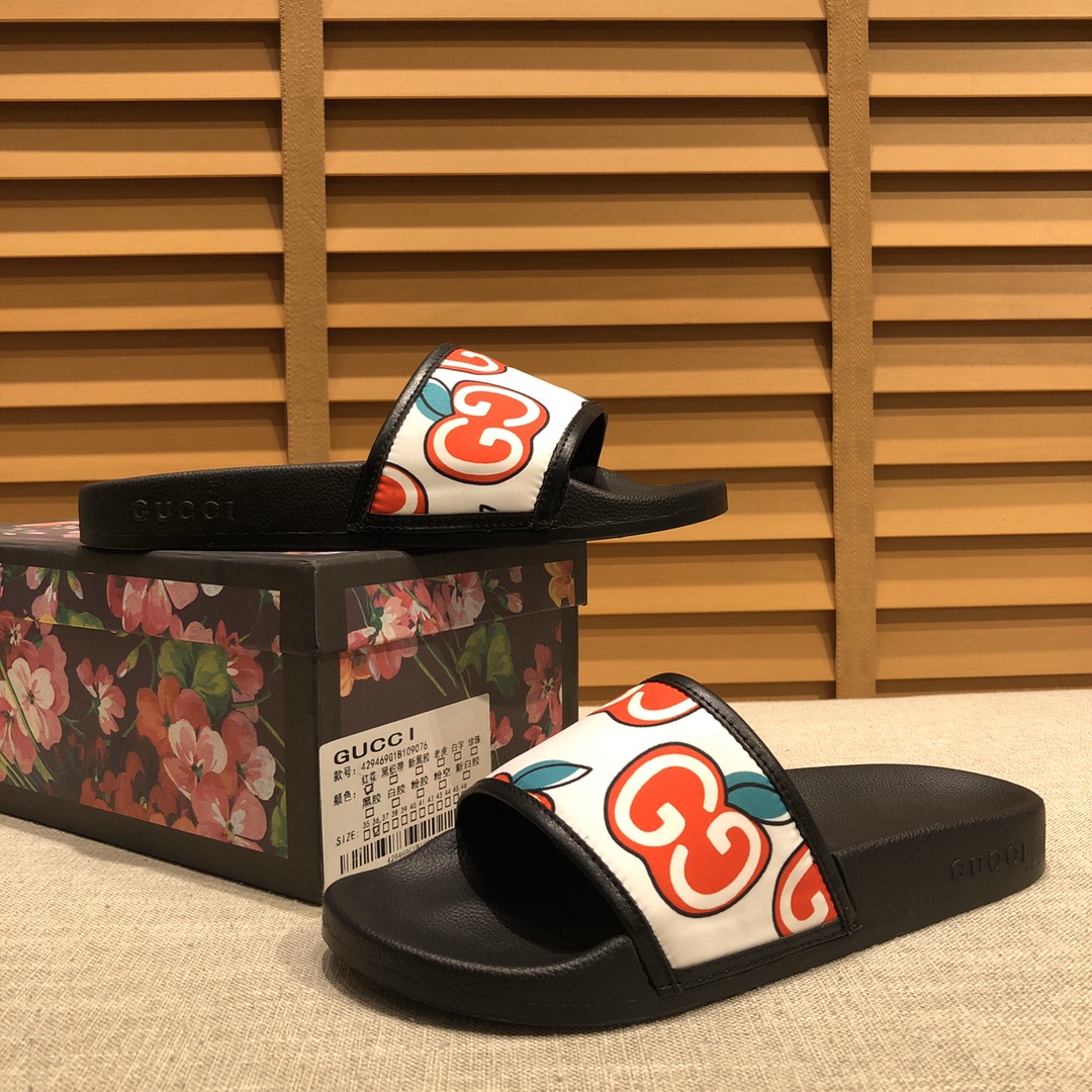 Gucci Slippers 20 - vstockx