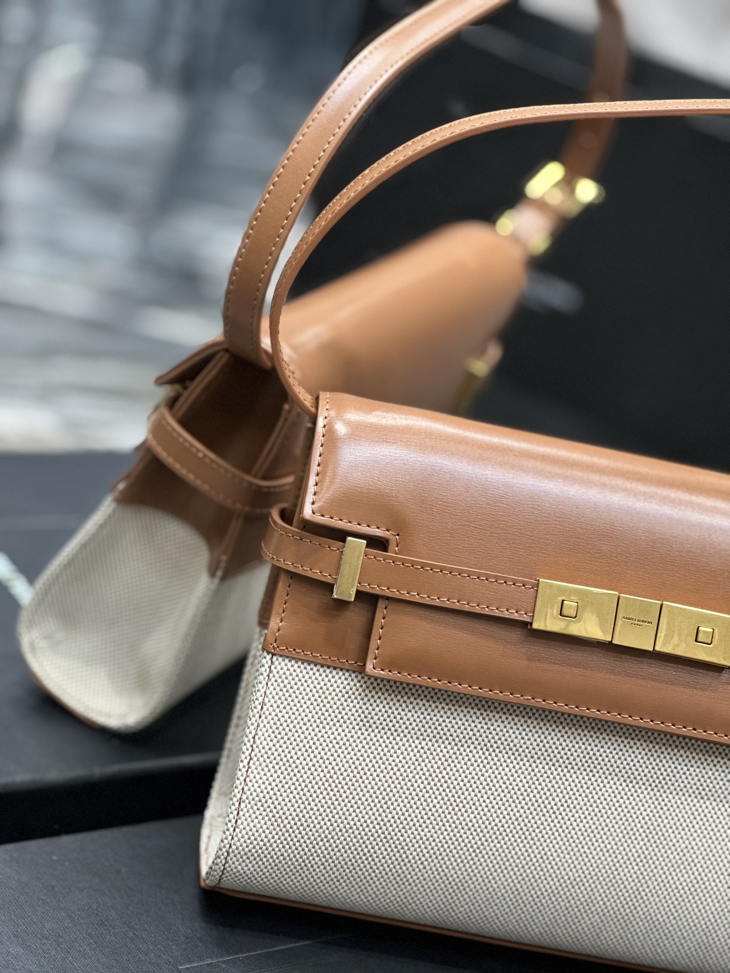 Handbags SAINT LAURENT 675626 size 24x17.5x6 cm - vstockx