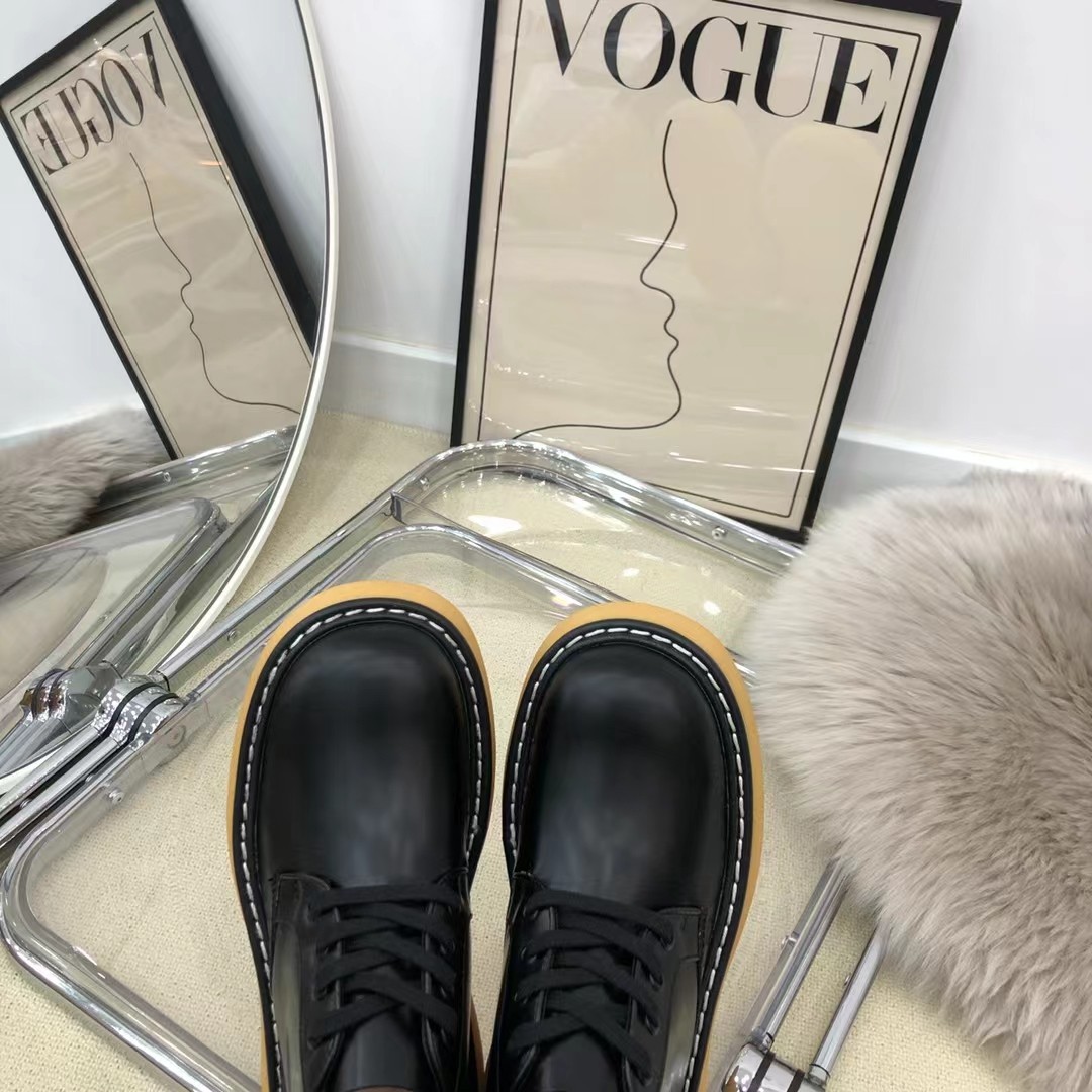 Bottega Veneta Boots 17 - vstockx