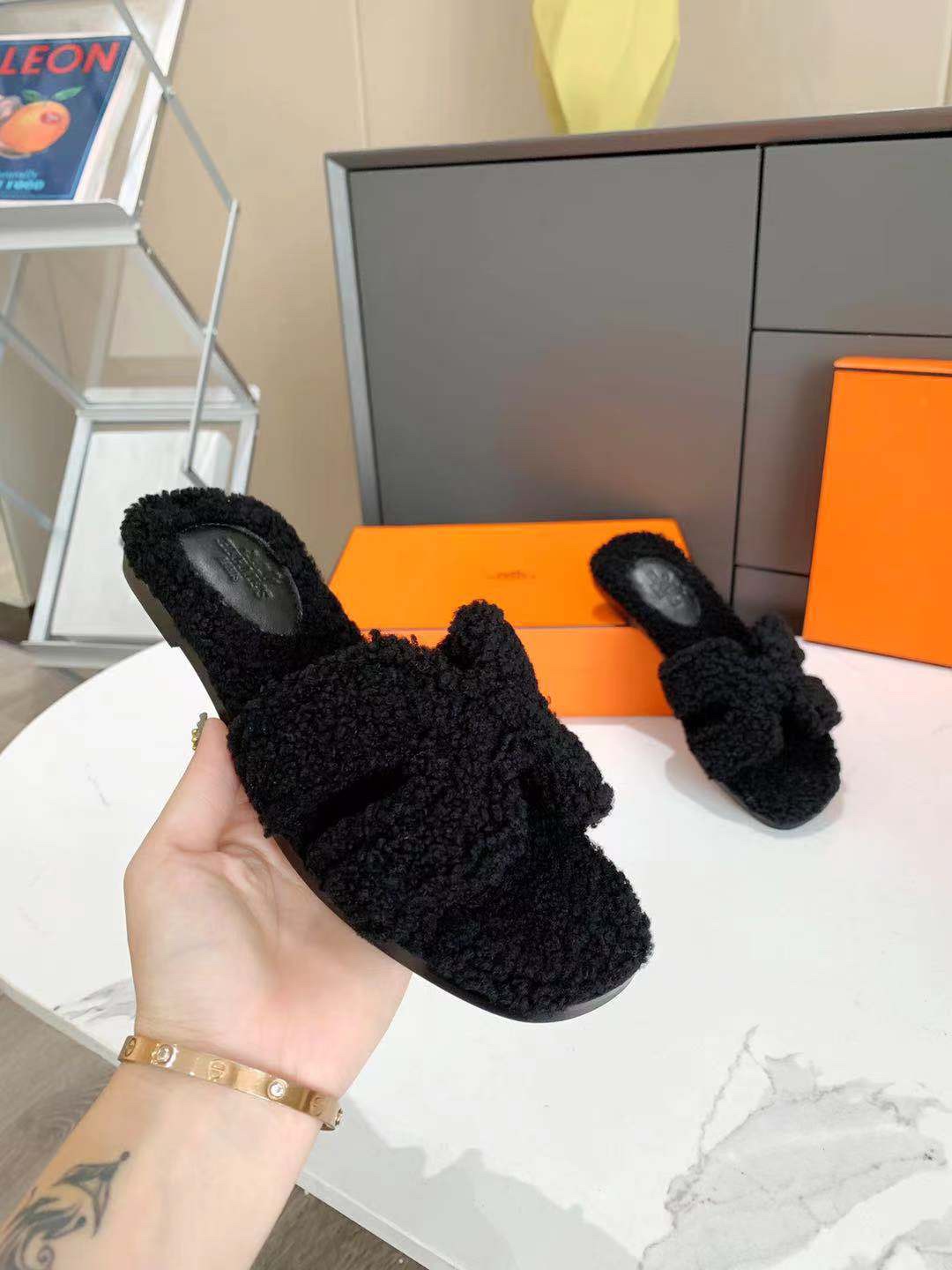 Hermes Sandals 47 - vstockx
