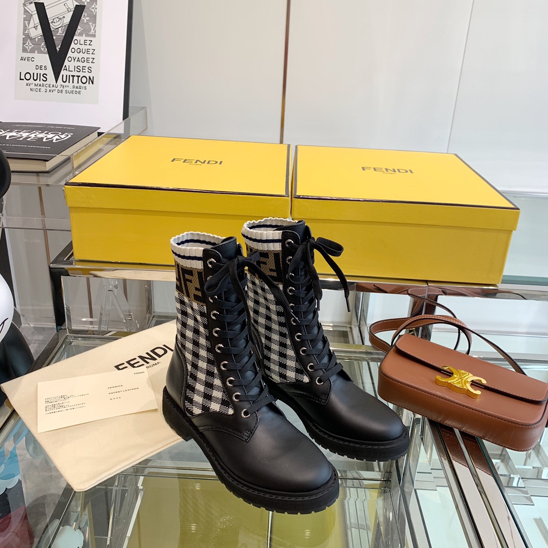 Fendi Boots 18 - vstockx