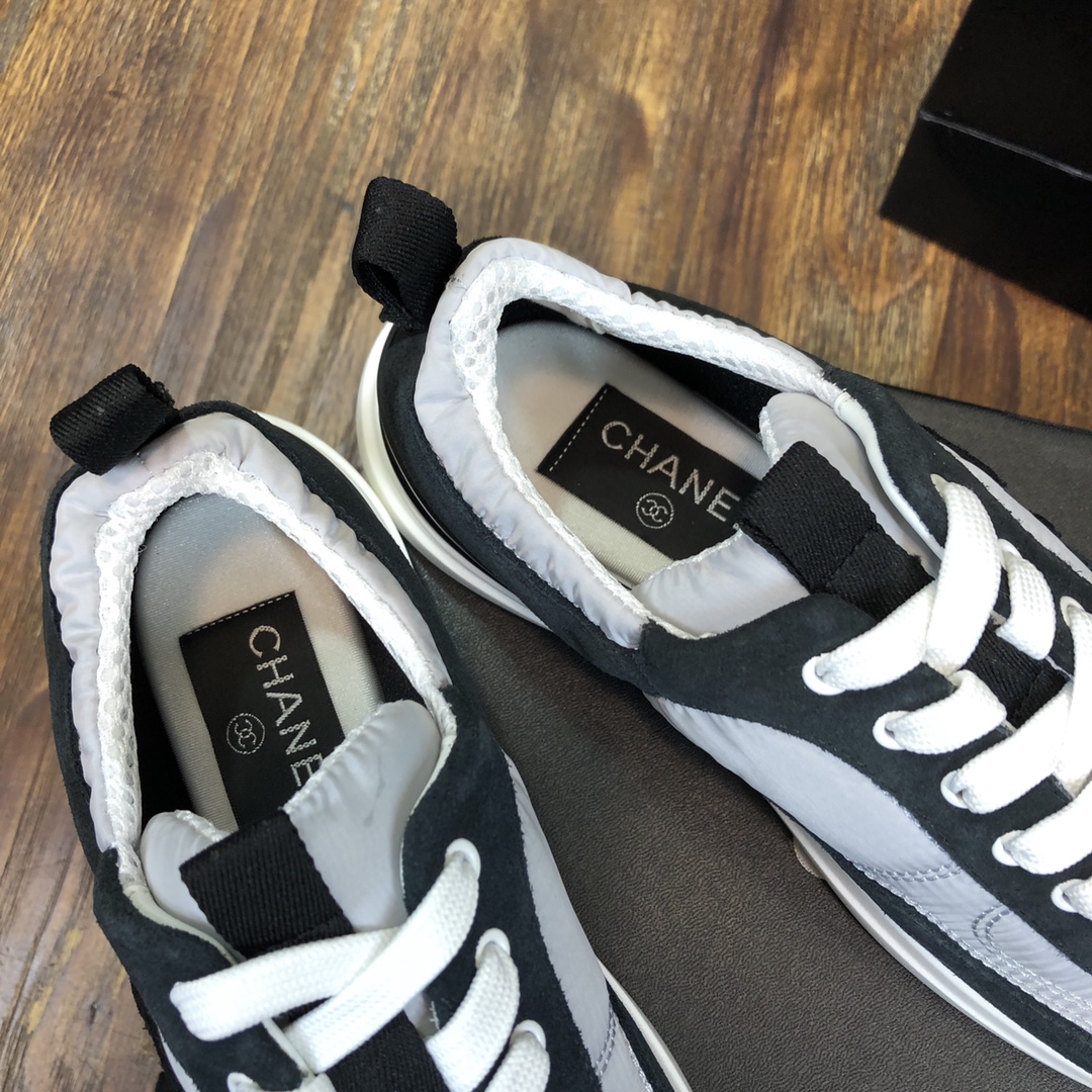 Chanel Fabric & Suede Calfskin Low Top Sneaker 32 - vstockx