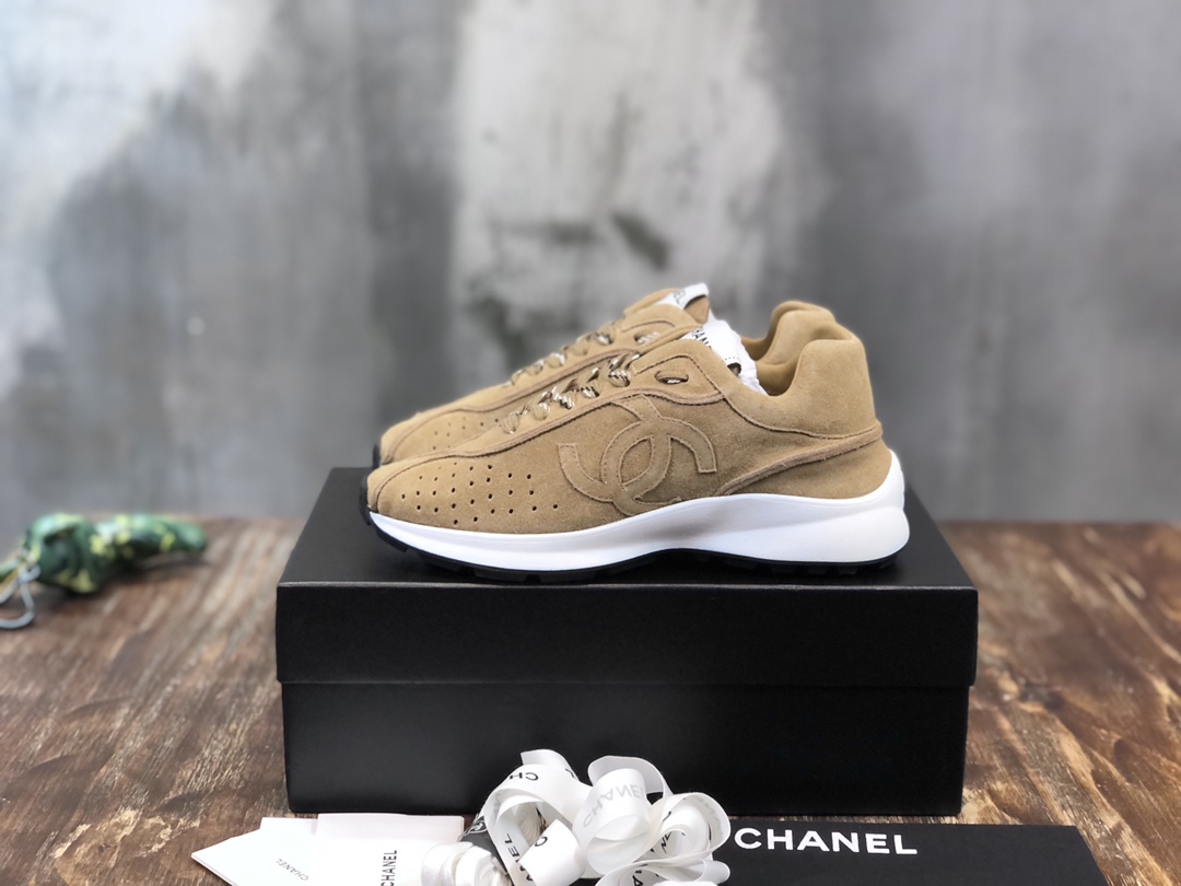 Chanel Fabric & Suede Calfskin Low Top Sneaker 28 - vstockx