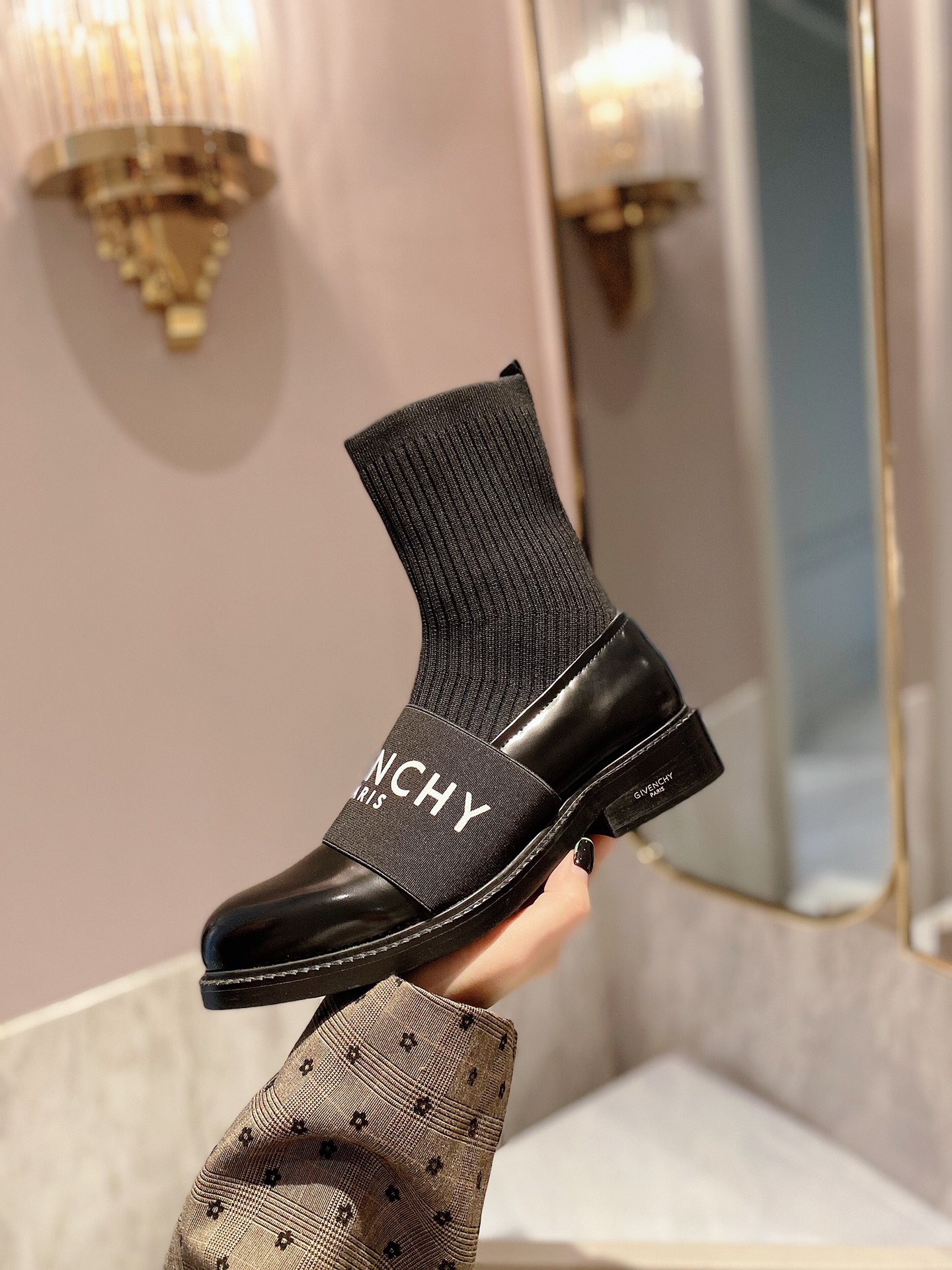 Givenchy Boots 4 - vstockx