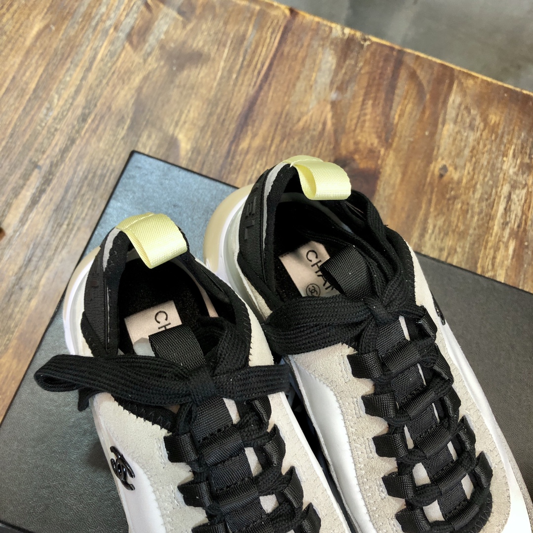 Chanel Fabric & Suede Calfskin Low Top Sneaker 18 - vstockx