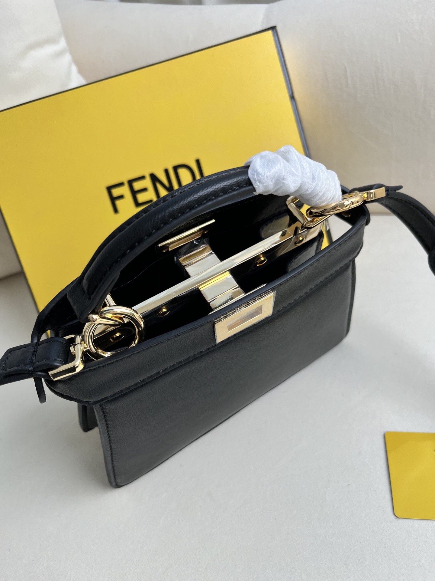 handbags FENDI 0228 size:20*15.5*11cm - vstockx