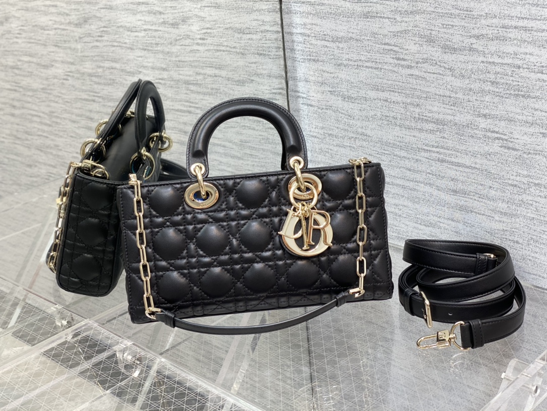 Handbag Dior size 26*6*14 cm - vstockx