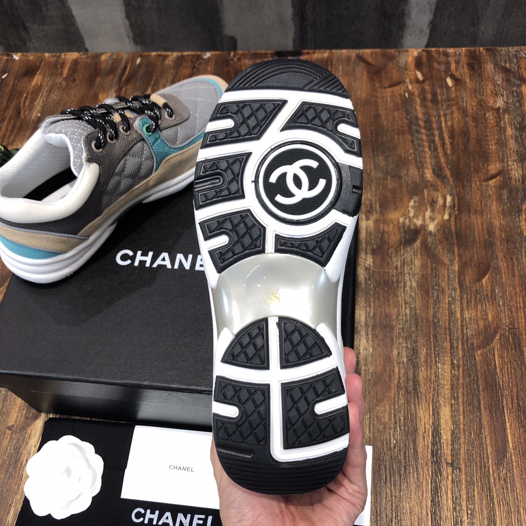Chanel Fabric & Suede Calfskin Low Top Sneaker 2 - vstockx