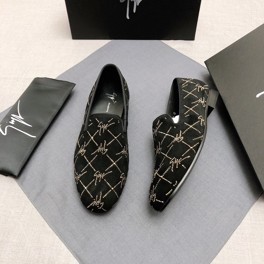 Giuseppe Zanotti Slip-on 11 - vstockx