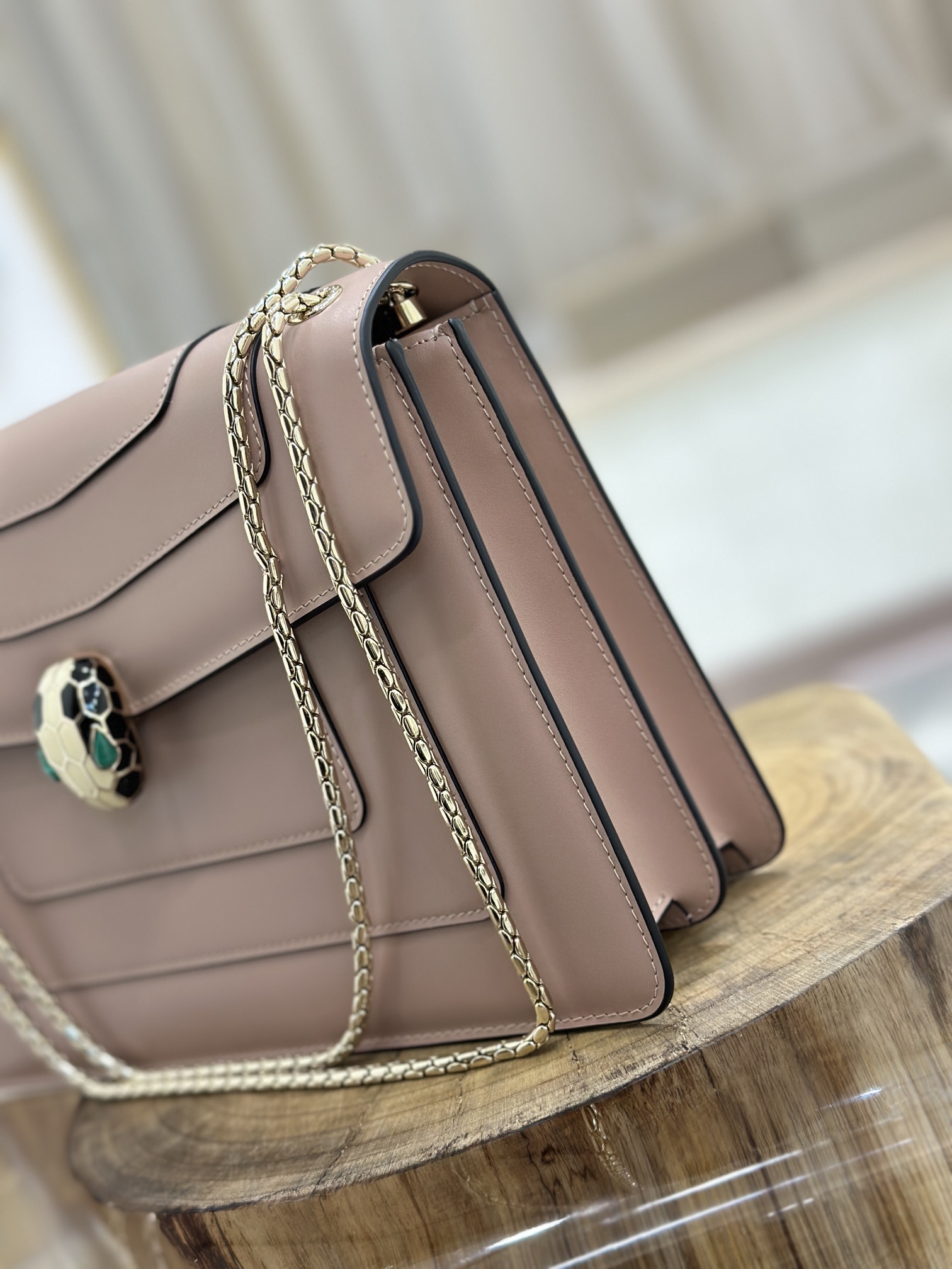 Handbags Bvlgari 35362 size:28*19*8 cm - vstockx