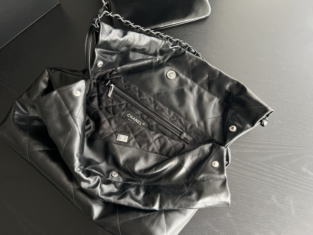 Handbag Chanel size 39cmx42cmx8 cm - vstockx