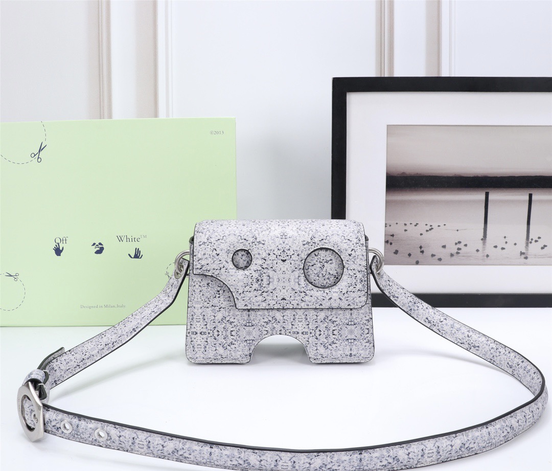 handbags OFF-White 579  6885970  size:22*16*8cm - vstockx