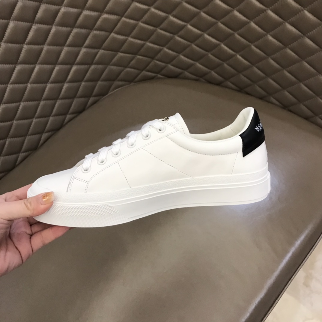 Givenchy Urban Street Logo-print Leather Sneakers 46 - vstockx