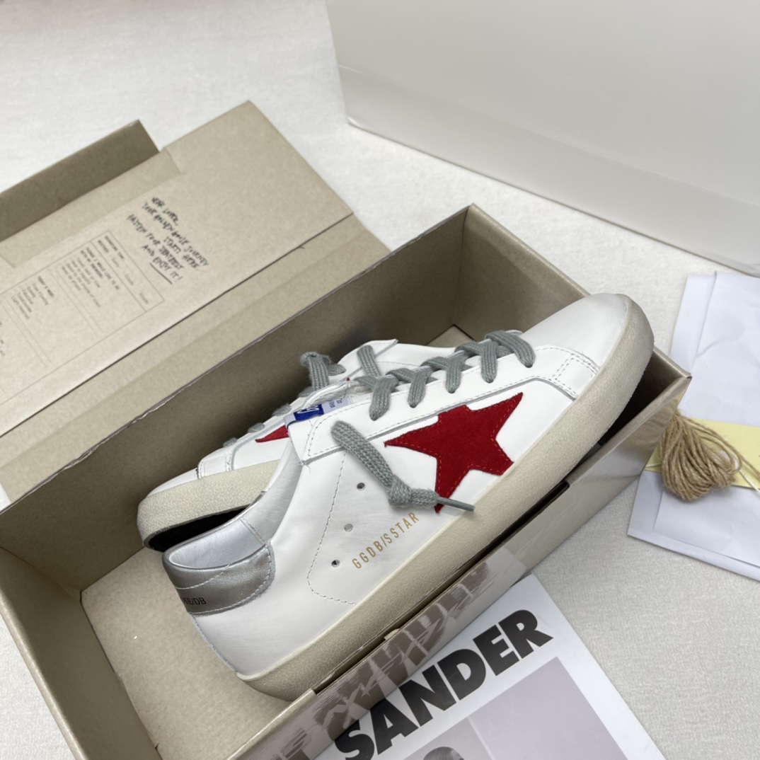 Golden Goose Superstar distressed-finish sneakers 24 - vstockx