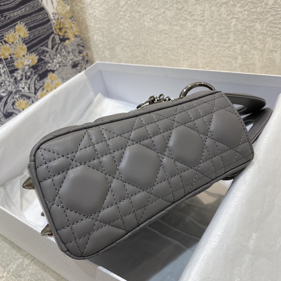 Handbags Lady Dior 6604 size  20 cm - vstockx