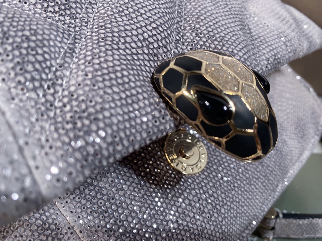 Handbags Bvlgari 28799391200 size:22.5*15*10 cm - vstockx