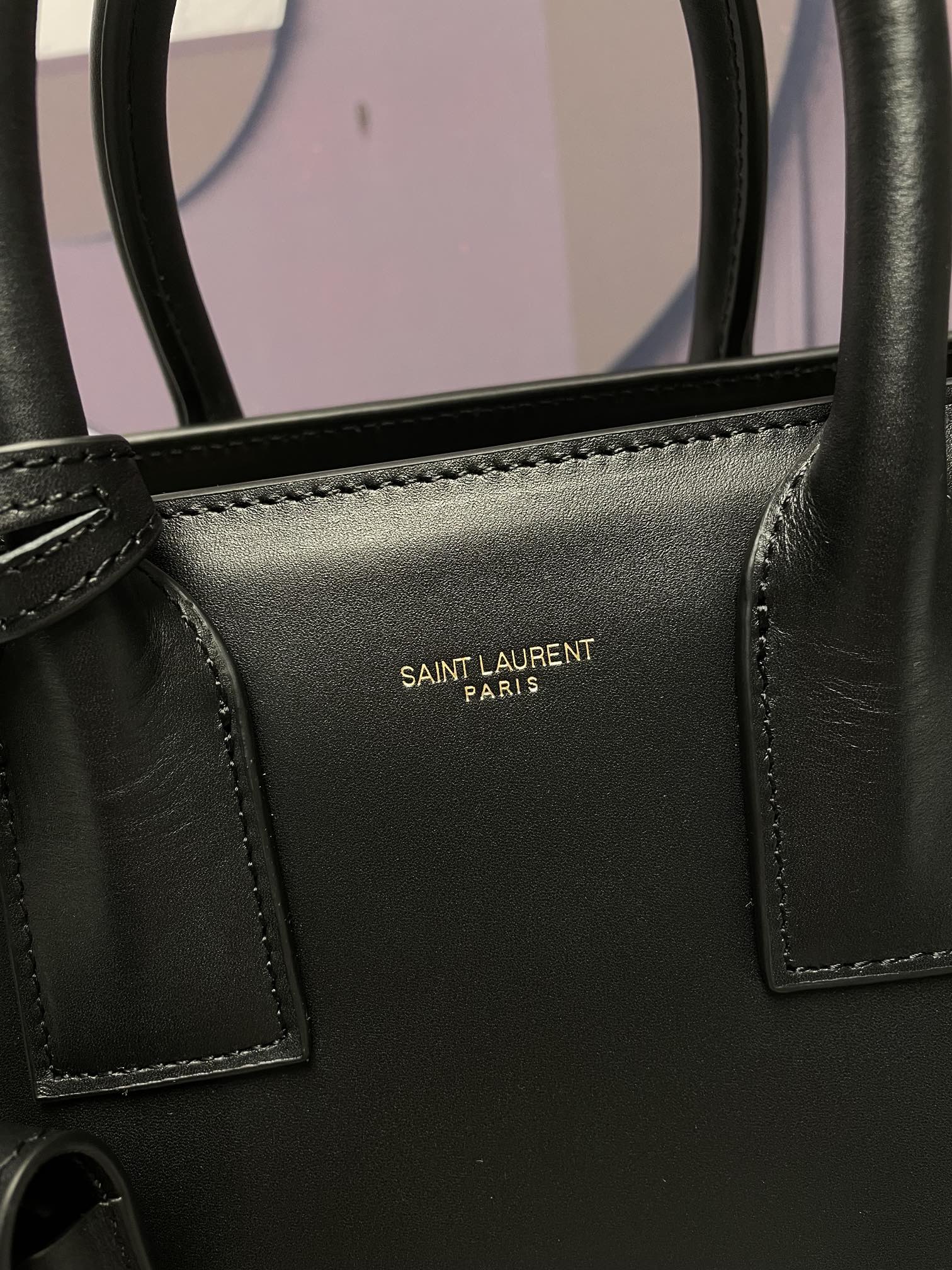 Handbags SAINT LAURENT 377183 size 26x21x13 cm - vstockx