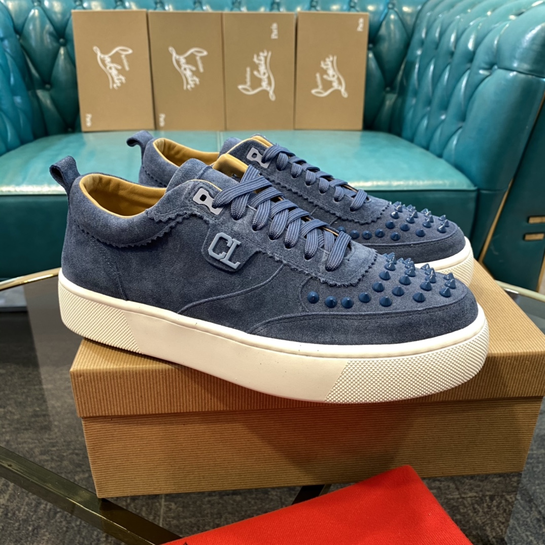 Christian Louboutin Happyrui Spikes Flat Sneakers 3 - vstockx