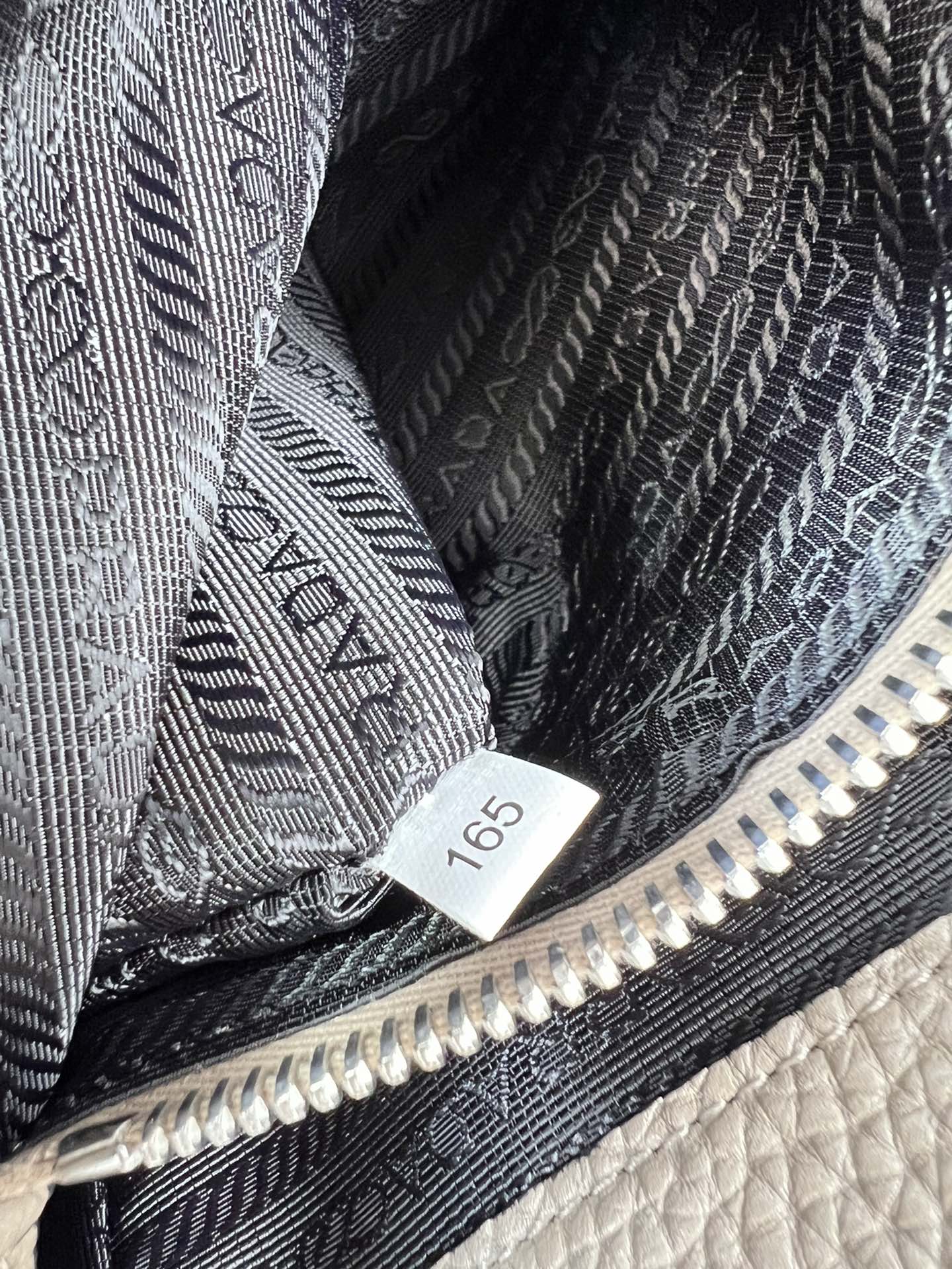 handbags prada 1BD314 23*18*9 - vstockx