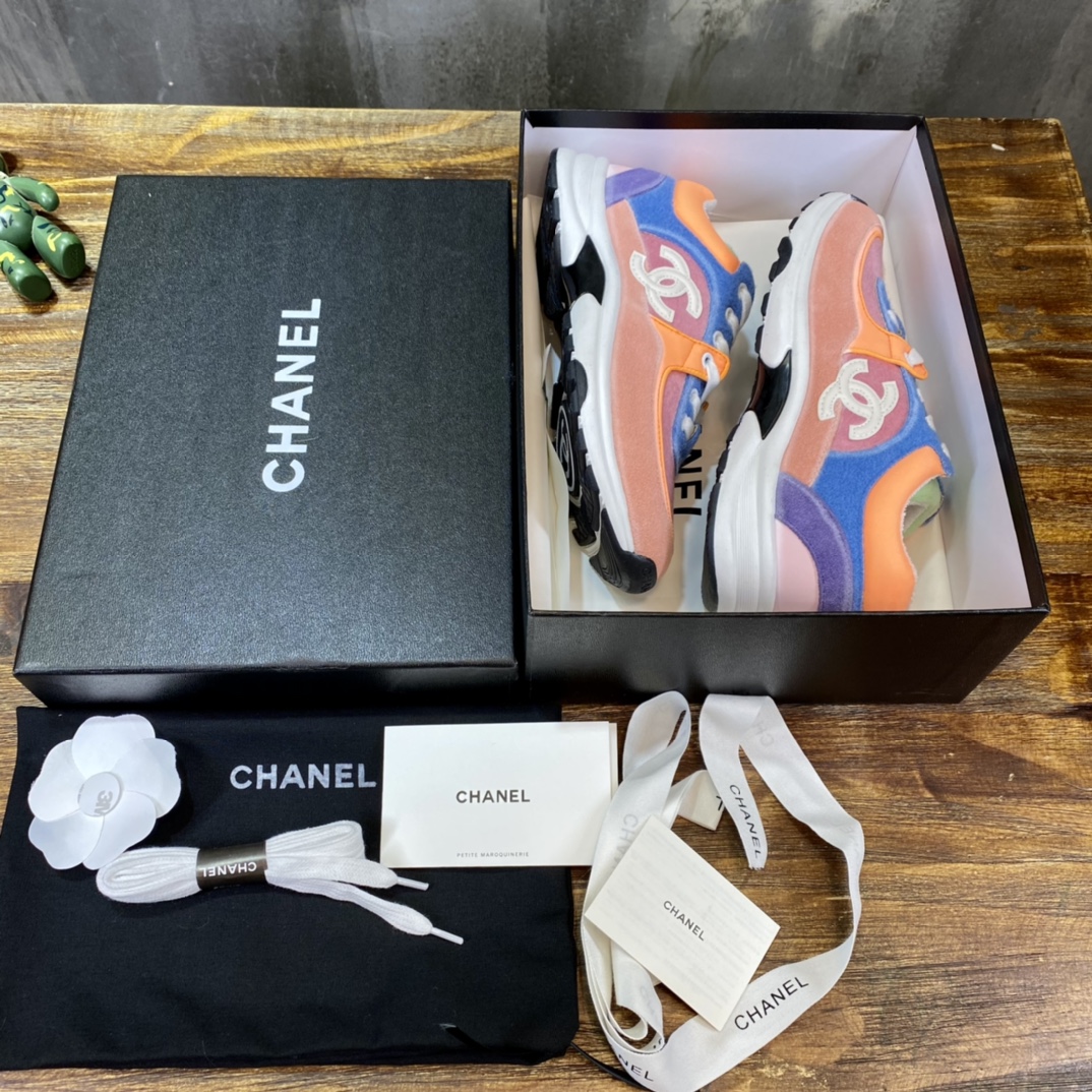 Chanel Fabric & Suede Calfskin Low Top Sneaker 41 - vstockx