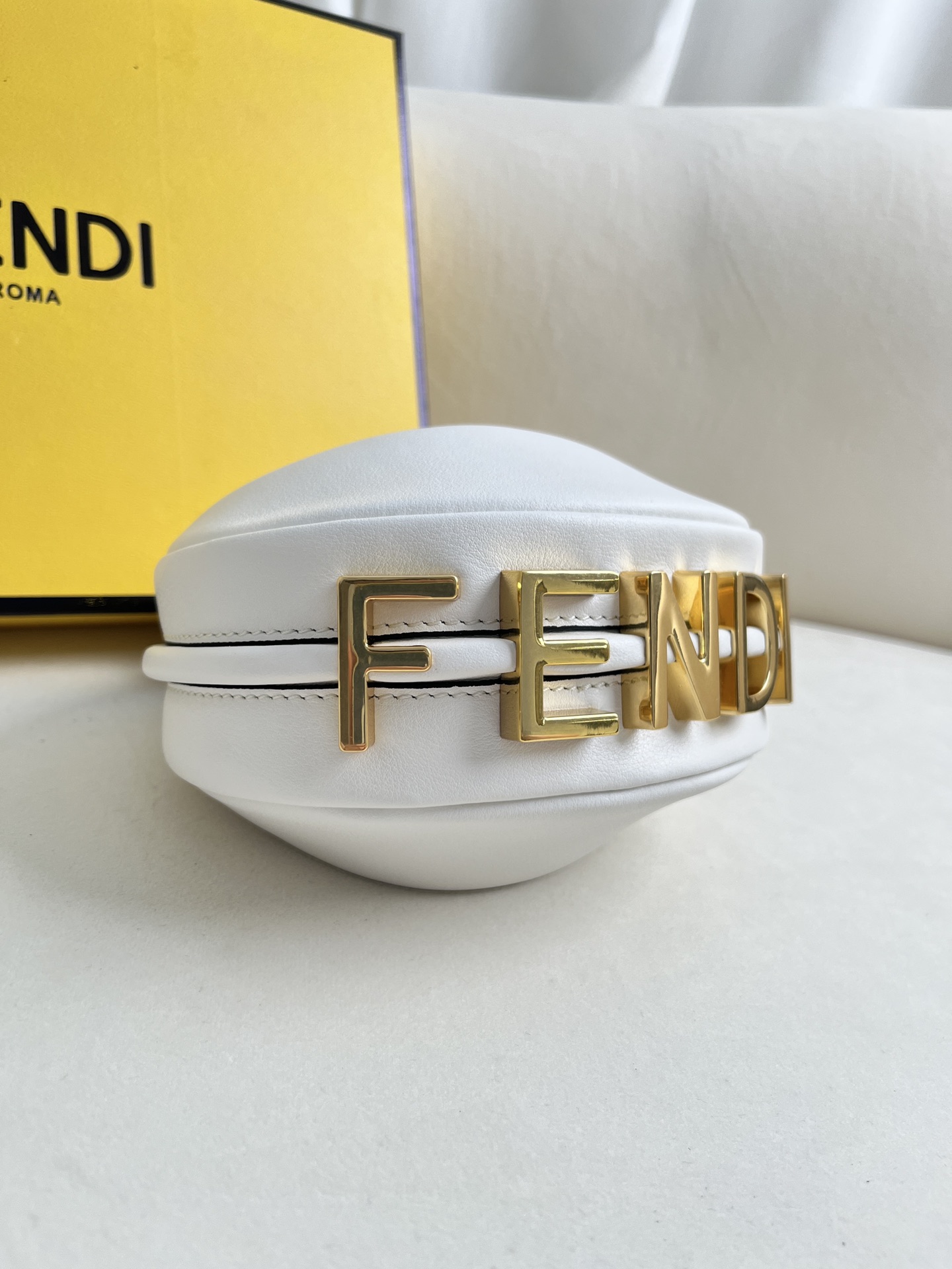 handbags FENDI 206 size:16.5*14*5cm - vstockx