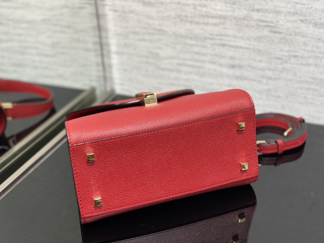 Handbag VALEXTRA size *'* - vstockx