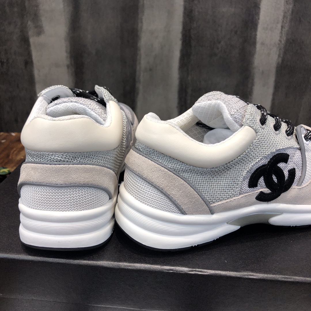 Chanel Fabric & Suede Calfskin Low Top Sneaker 5 - vstockx