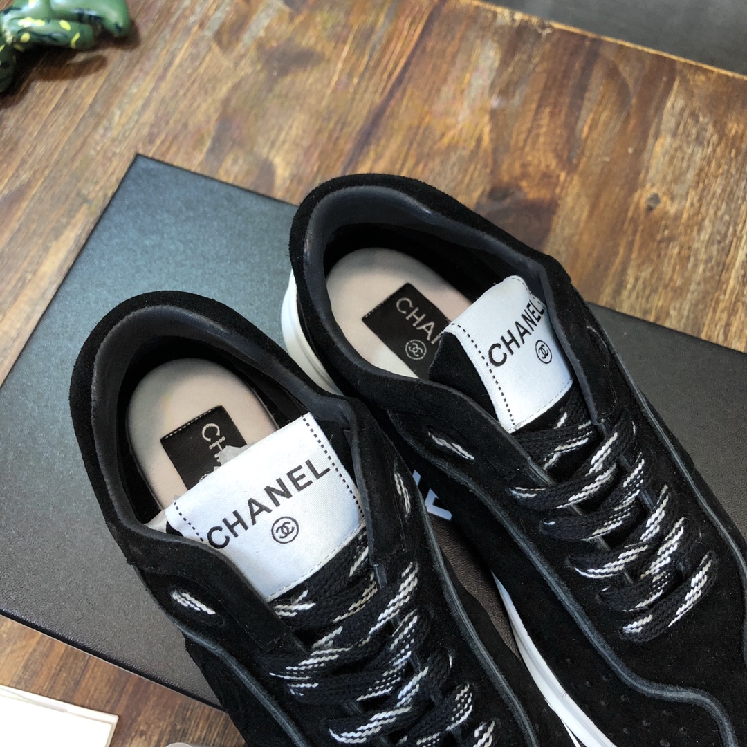 Chanel Fabric & Suede Calfskin Low Top Sneaker 26 - vstockx