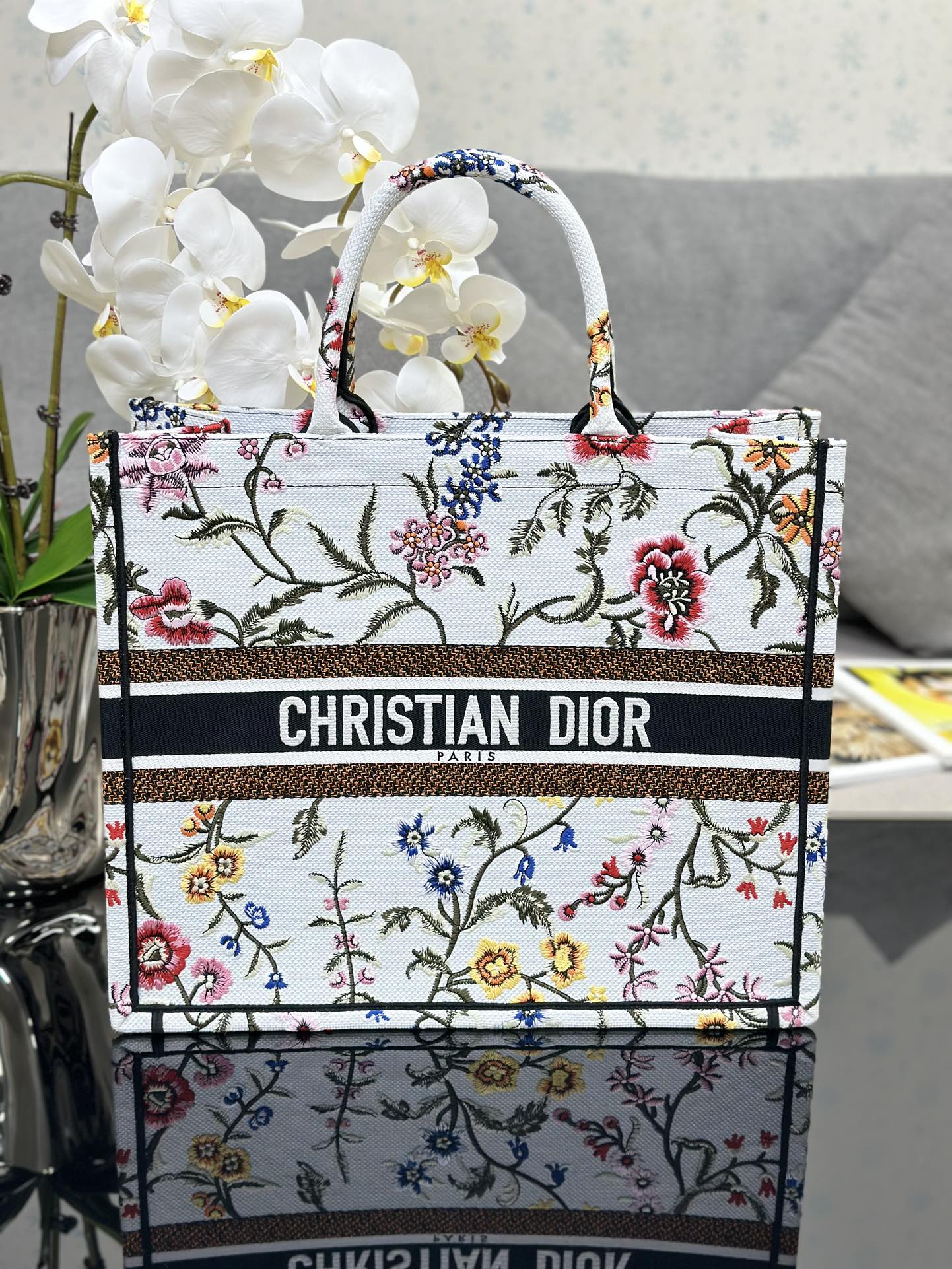 Handbag Dior M1286 size 42 x 35 x 18.5 cm - vstockx