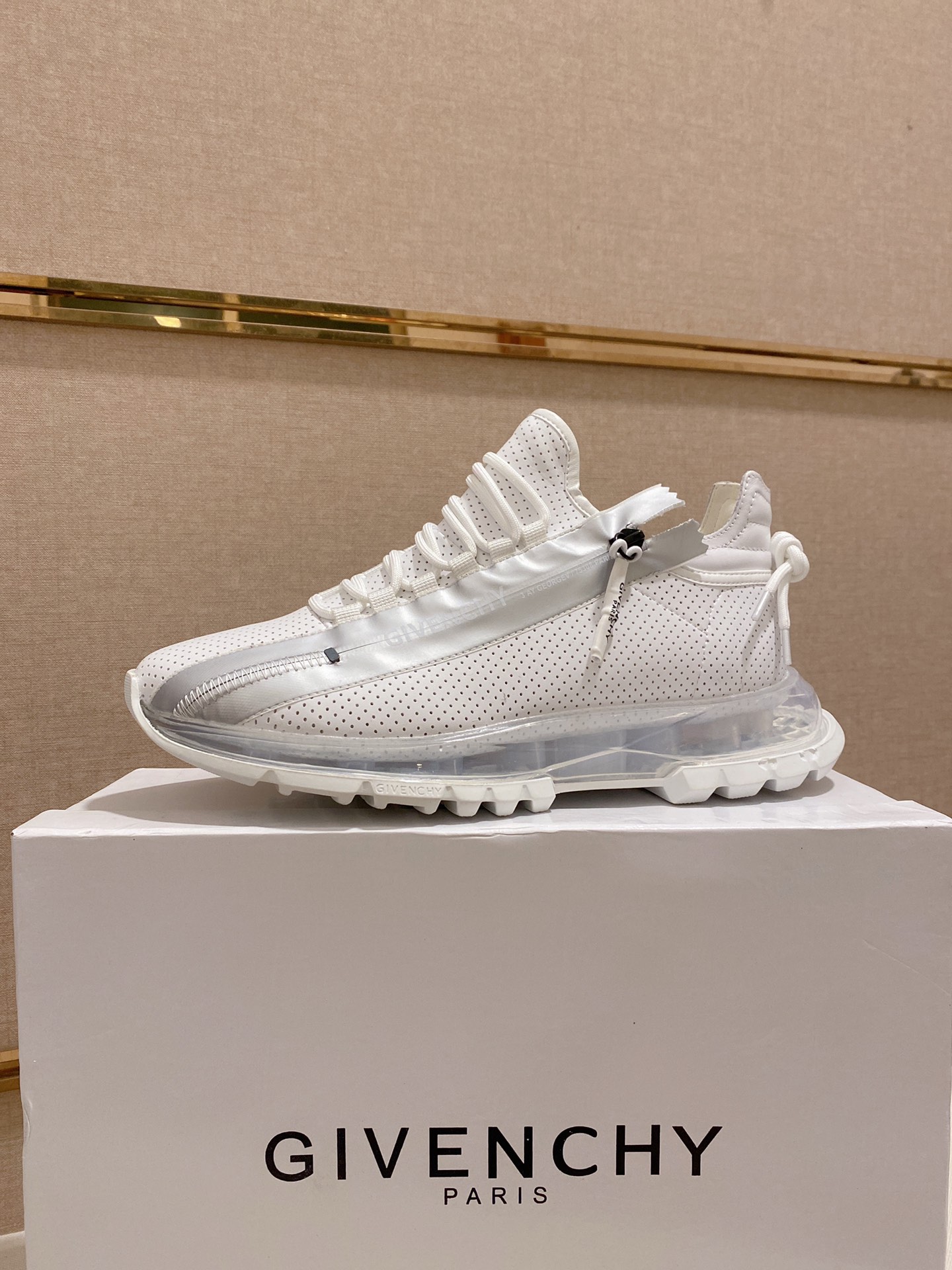 Givenchy Spectre Zip Sneakers 2 - vstockx