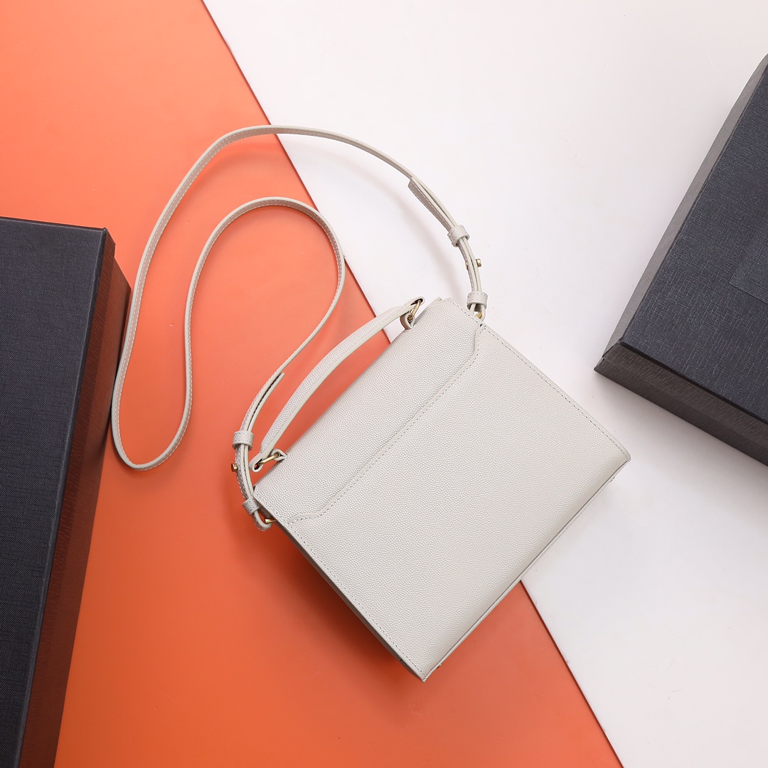 Handbags SAINT LAURENT 602716 size 20  16  7.5 cm - vstockx