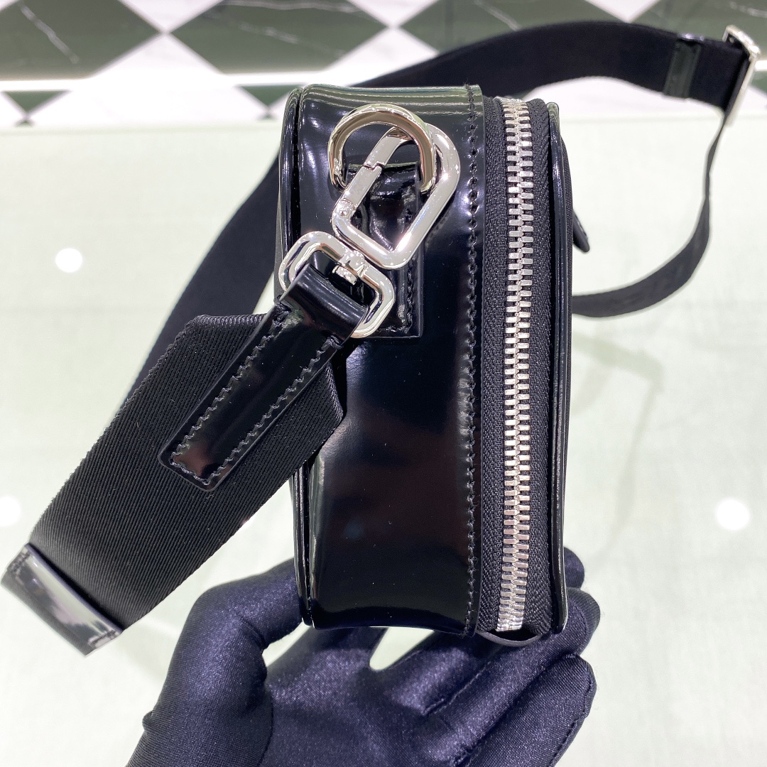 handbags prada 2VH070 19*12.5*5.5 - vstockx