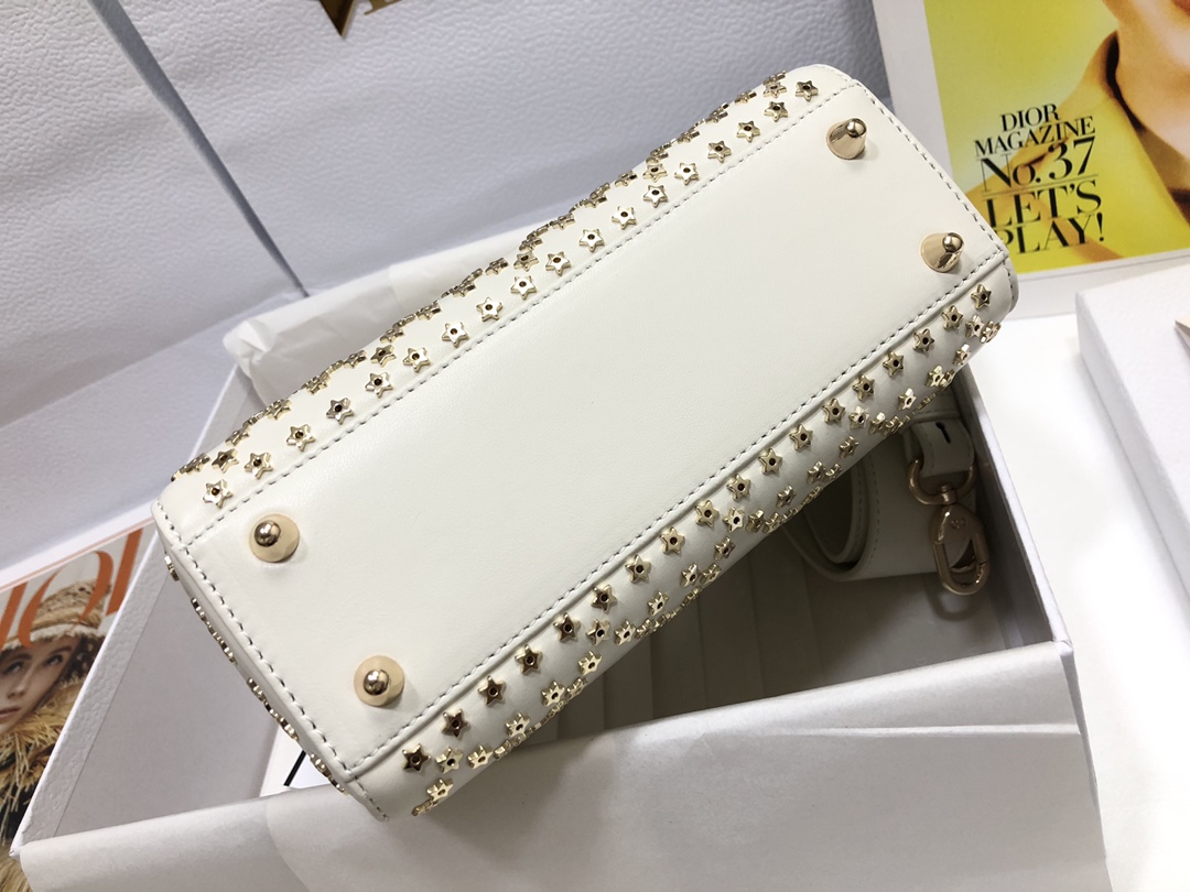 Handbag Dior M0538 size 20 x 16.5 x 8 cm - vstockx