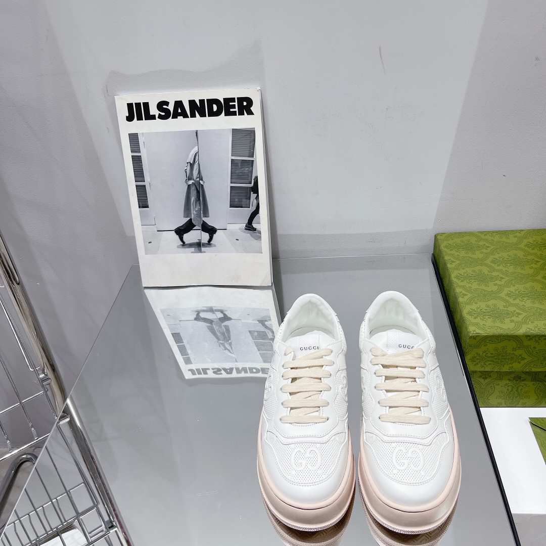 Gucci Women's GG sneaker 2 - vstockx