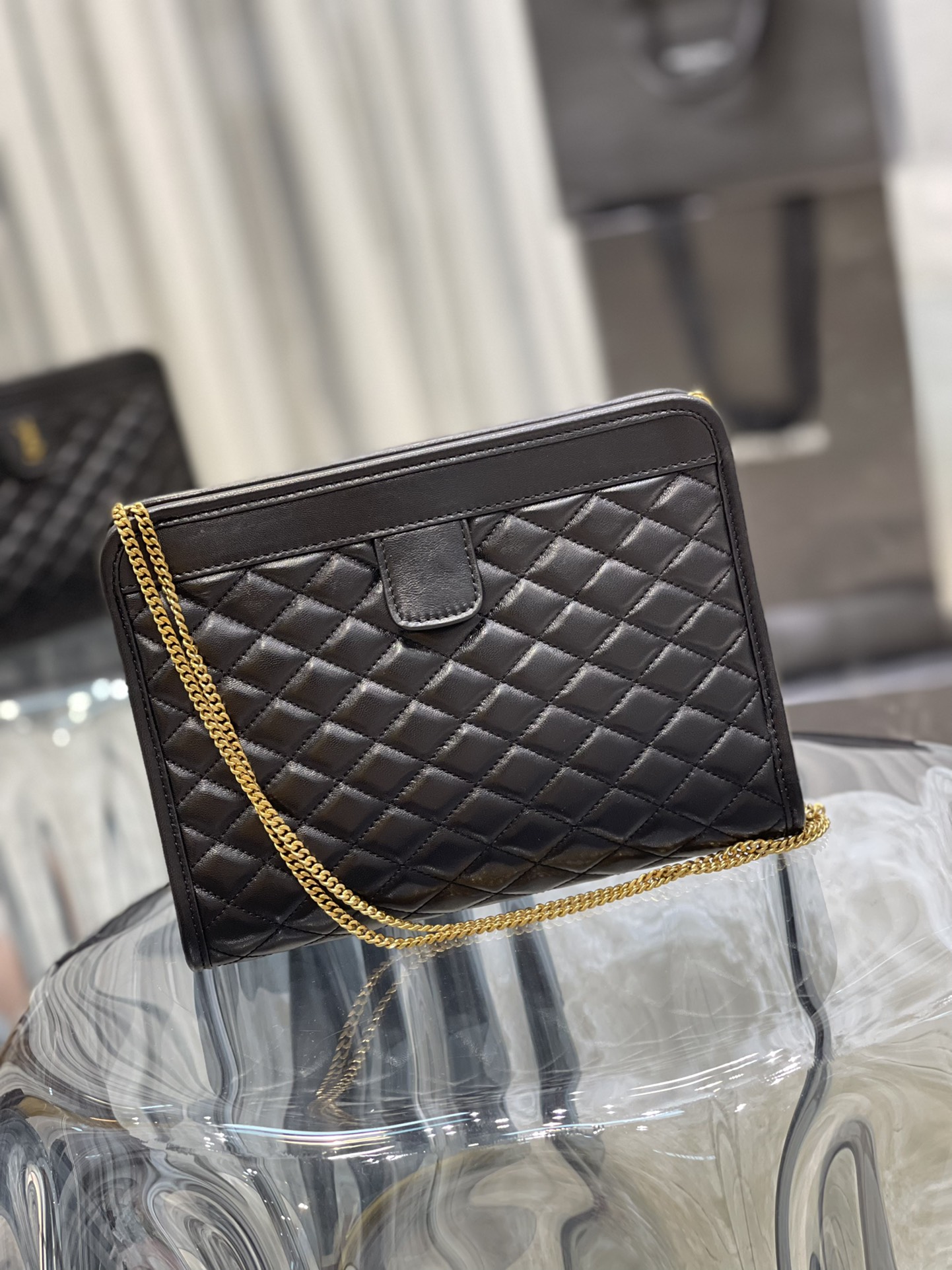 Handbags SAINT LAURENT 657361 size 23X16X5 CM - vstockx
