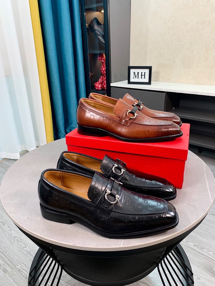 Salvatore Ferragamo Boots 24 - vstockx