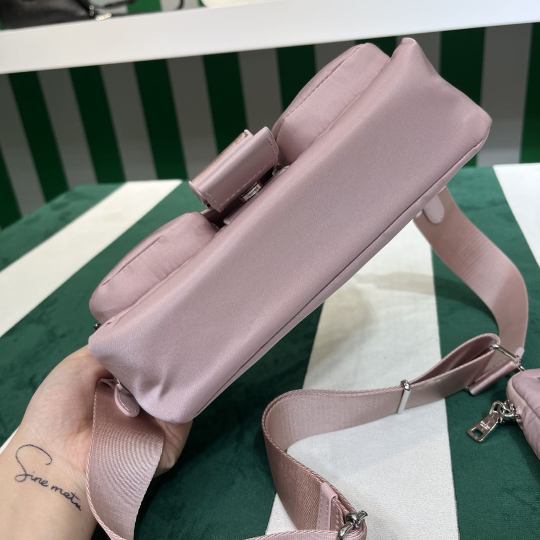 Handbags Prada 1BD295 size:22*7.5*14 cm - vstockx