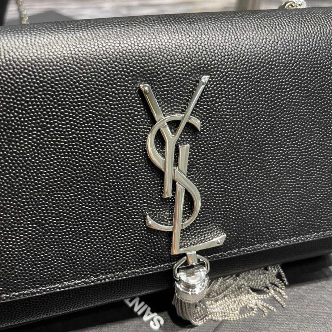 Handbags SAINT LAURENT 469390 size 20x13.5x5.5 cm - vstockx