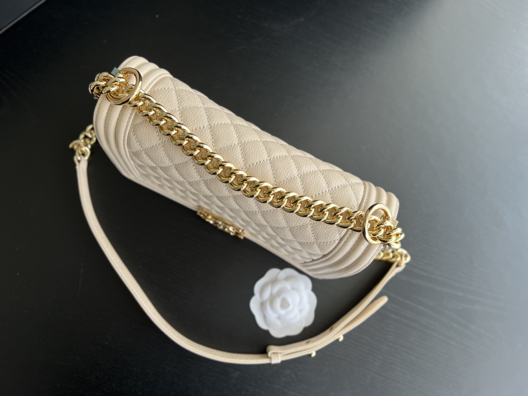 Handbag Chanel size 25 cm - vstockx