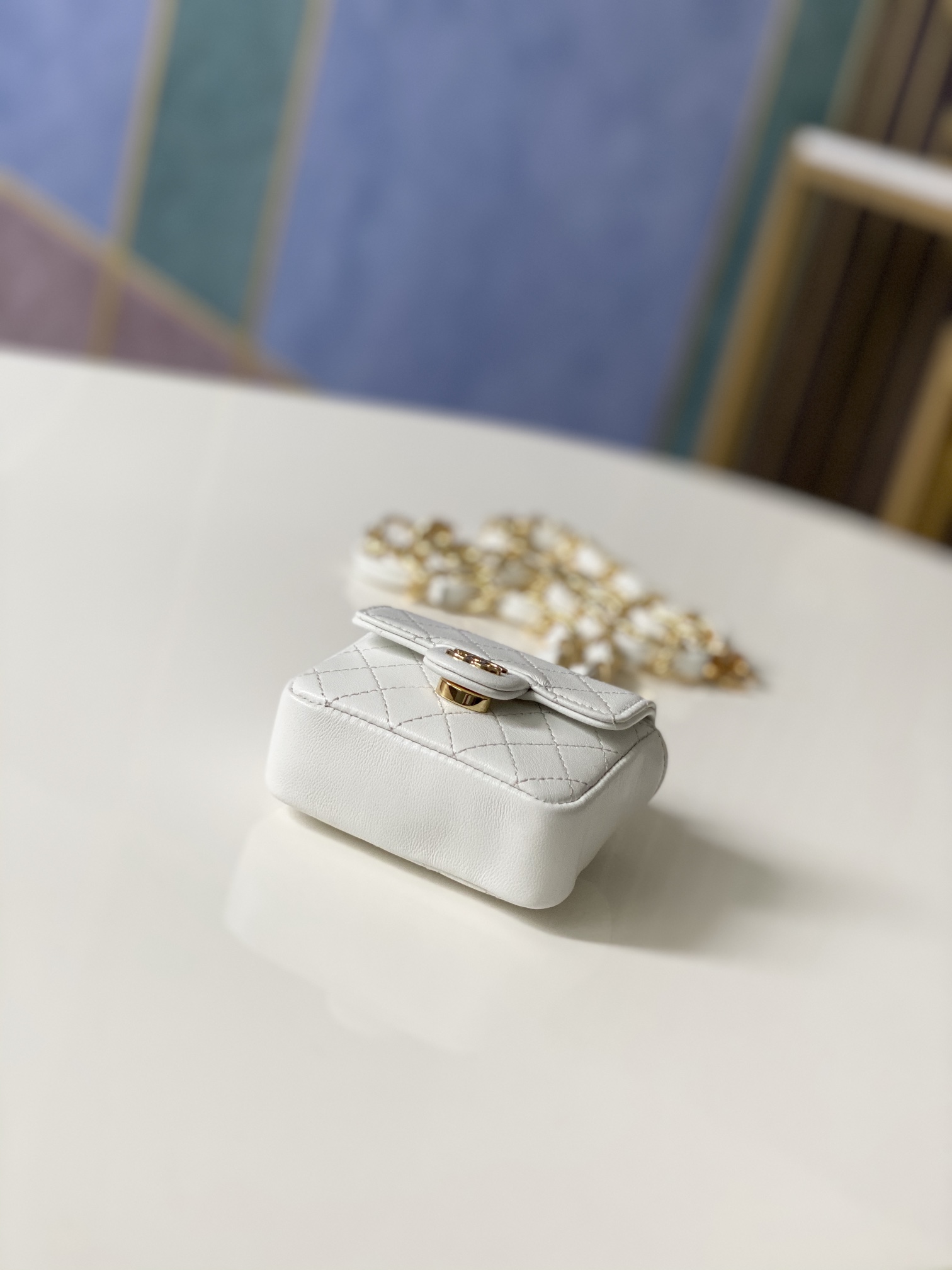 Handbag Chanel 2080 size 9.8.3 cm - vstockx