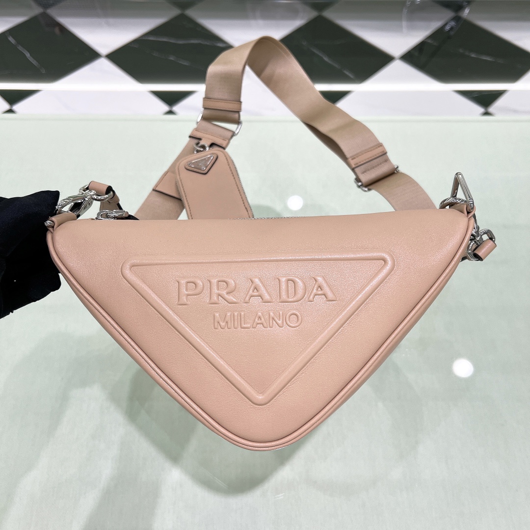 handbags prada 1BH190 26*14*12 - vstockx