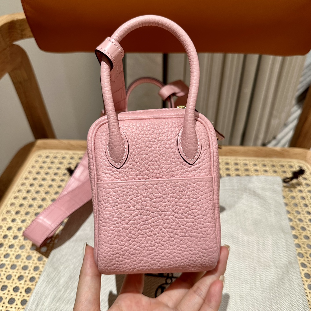 Handbags Hermes mini Lindy size:19 cm - vstockx
