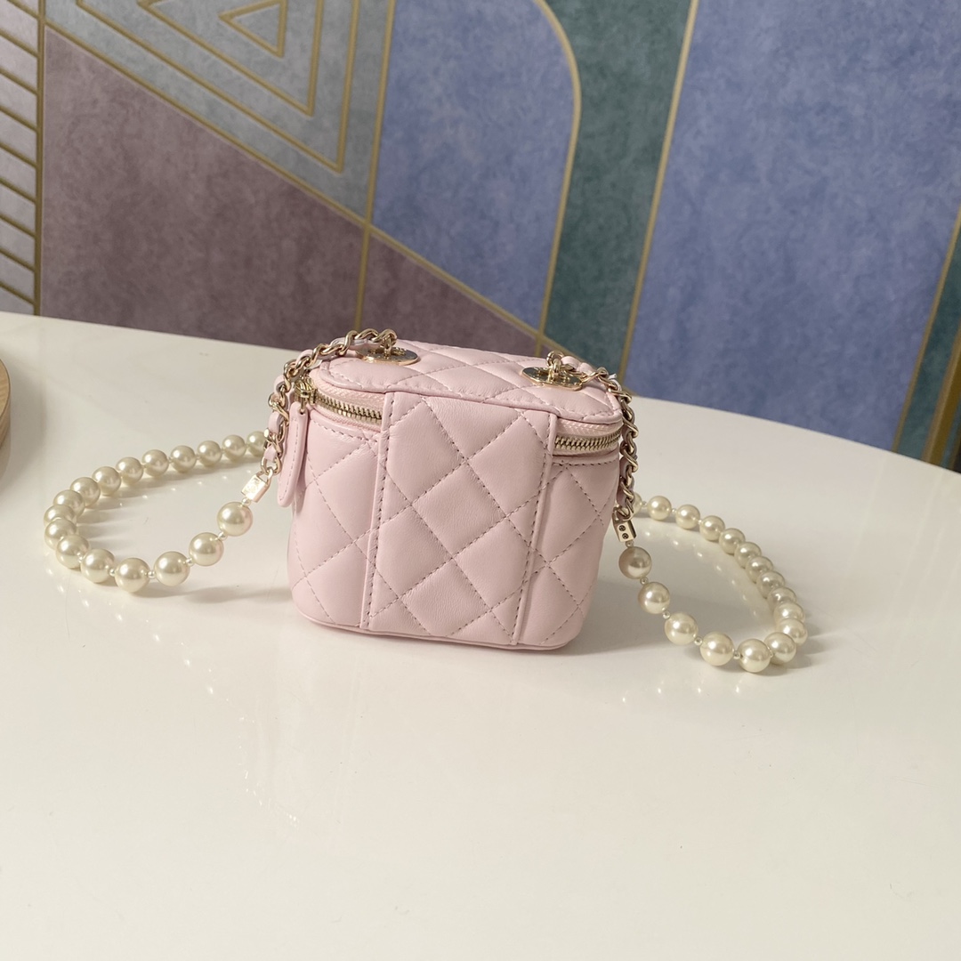 Handbag Chanel 81182 size .** - vstockx